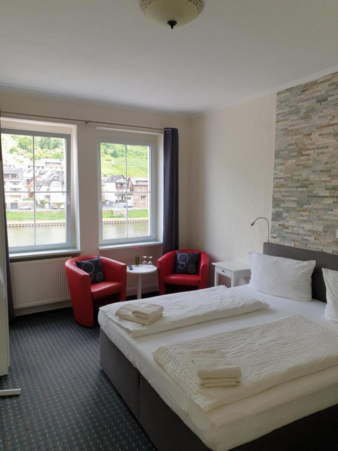 Haus Burgfrieden Cochem Hotel Ngoại thất bức ảnh
